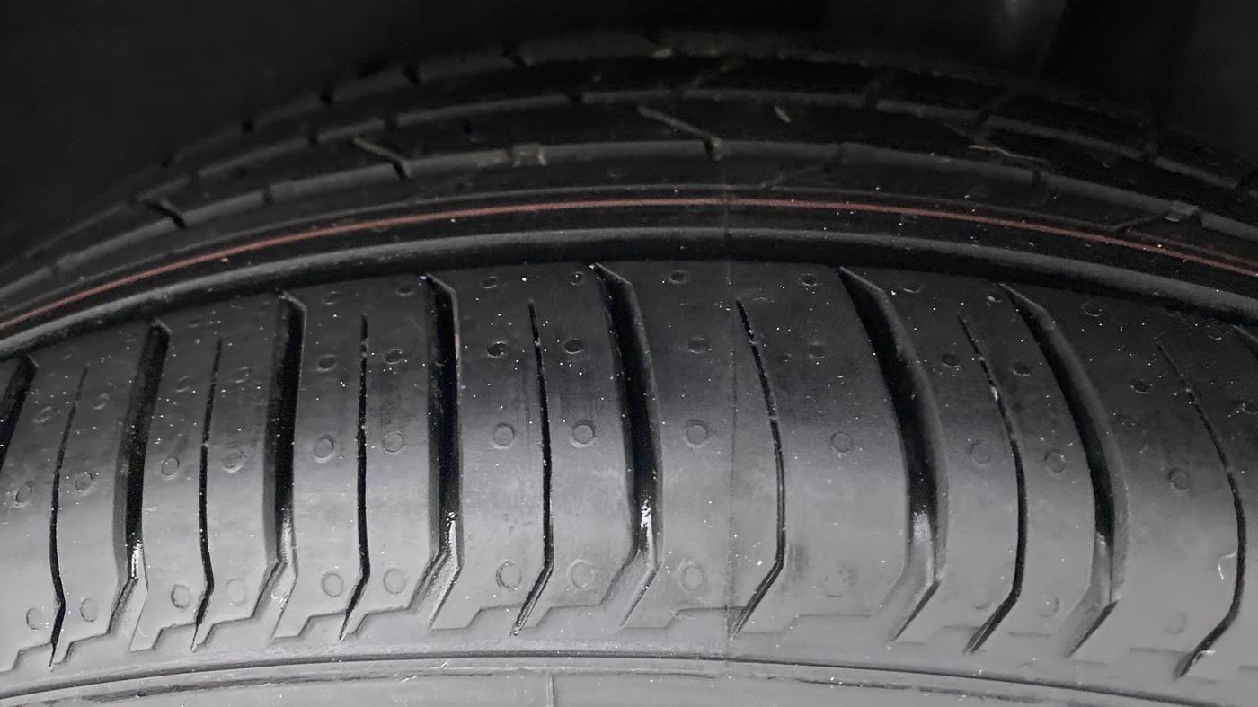 2017 Maruti Baleno ZETA CVT PETROL 1.2, Petrol, Automatic, 78,769 km, Left Rear Tyre Tread