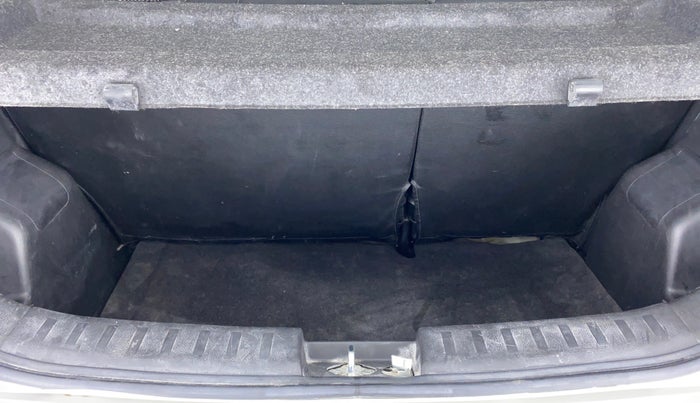 2016 Maruti Swift LXI OPT, Petrol, Manual, 47,934 km, Boot Inside