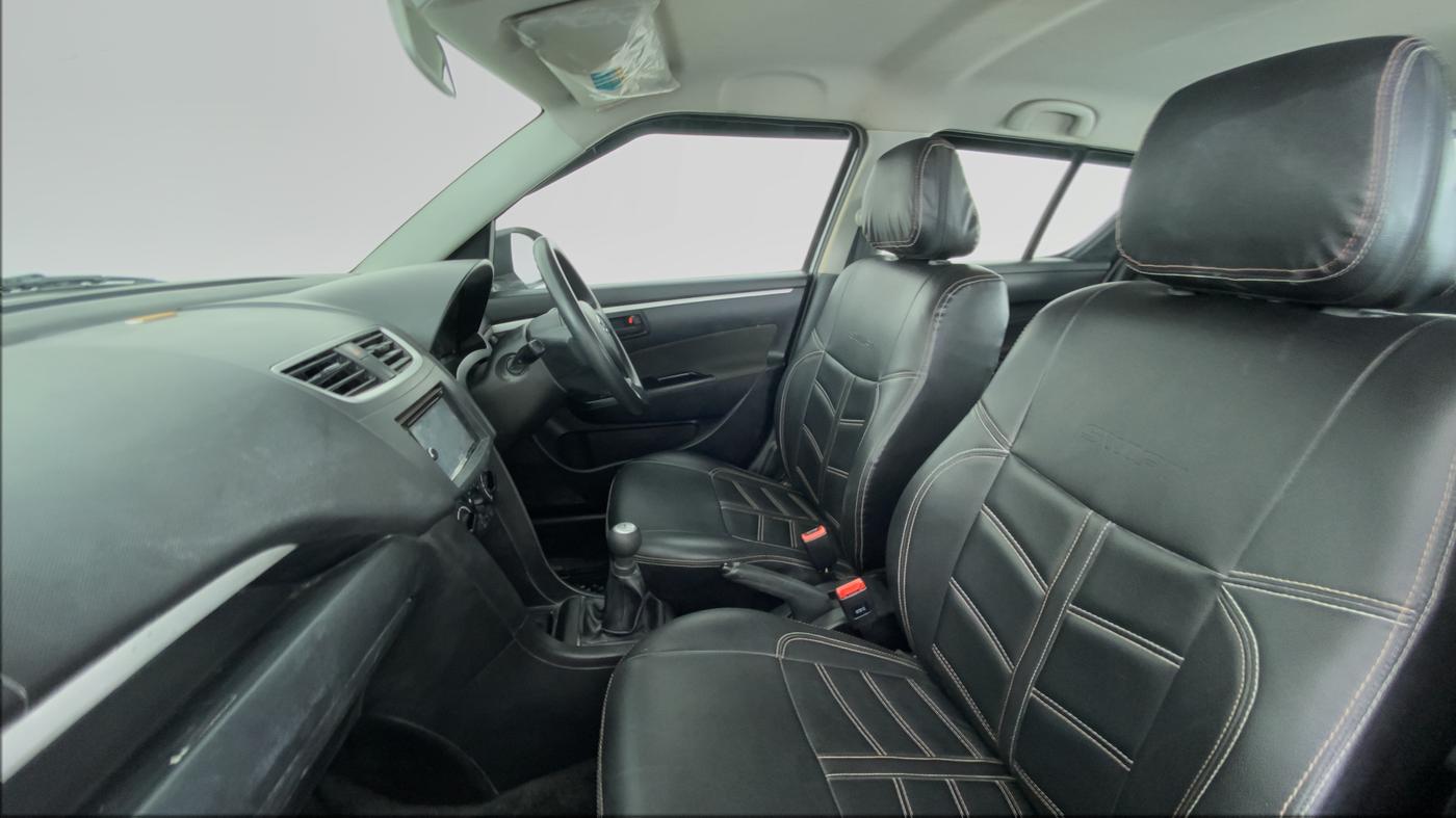 2016 Maruti Swift LXI OPT, Petrol, Manual, 47,934 km, Right Side Front Door Cabin