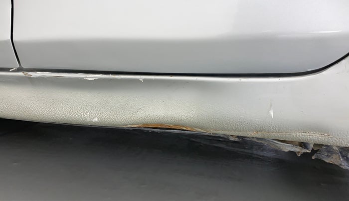 2016 Maruti Swift LXI OPT, Petrol, Manual, 47,934 km, Left running board - Slightly dented