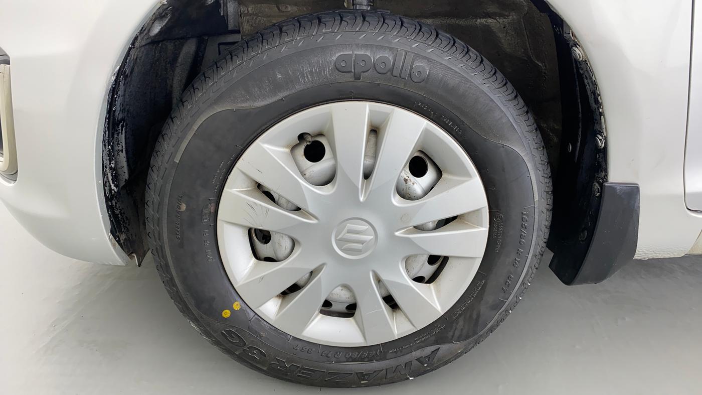 2016 Maruti Swift LXI OPT, Petrol, Manual, 47,934 km, Left Front Wheel