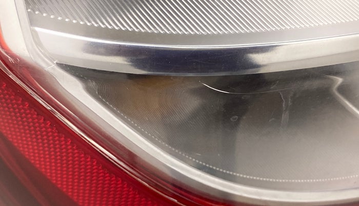 2019 Maruti Alto K10 VXI, Petrol, Manual, 33,144 km, Left tail light - Minor scratches