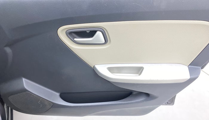 2019 Maruti Alto K10 VXI, Petrol, Manual, 33,144 km, Driver Side Door Panels Control