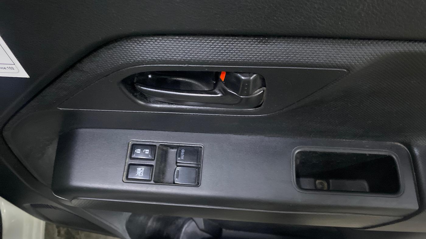 2023 Maruti New Wagon-R LXI CNG 1.0, CNG, Manual, 36,833 km, Driver Side Door Panels Control