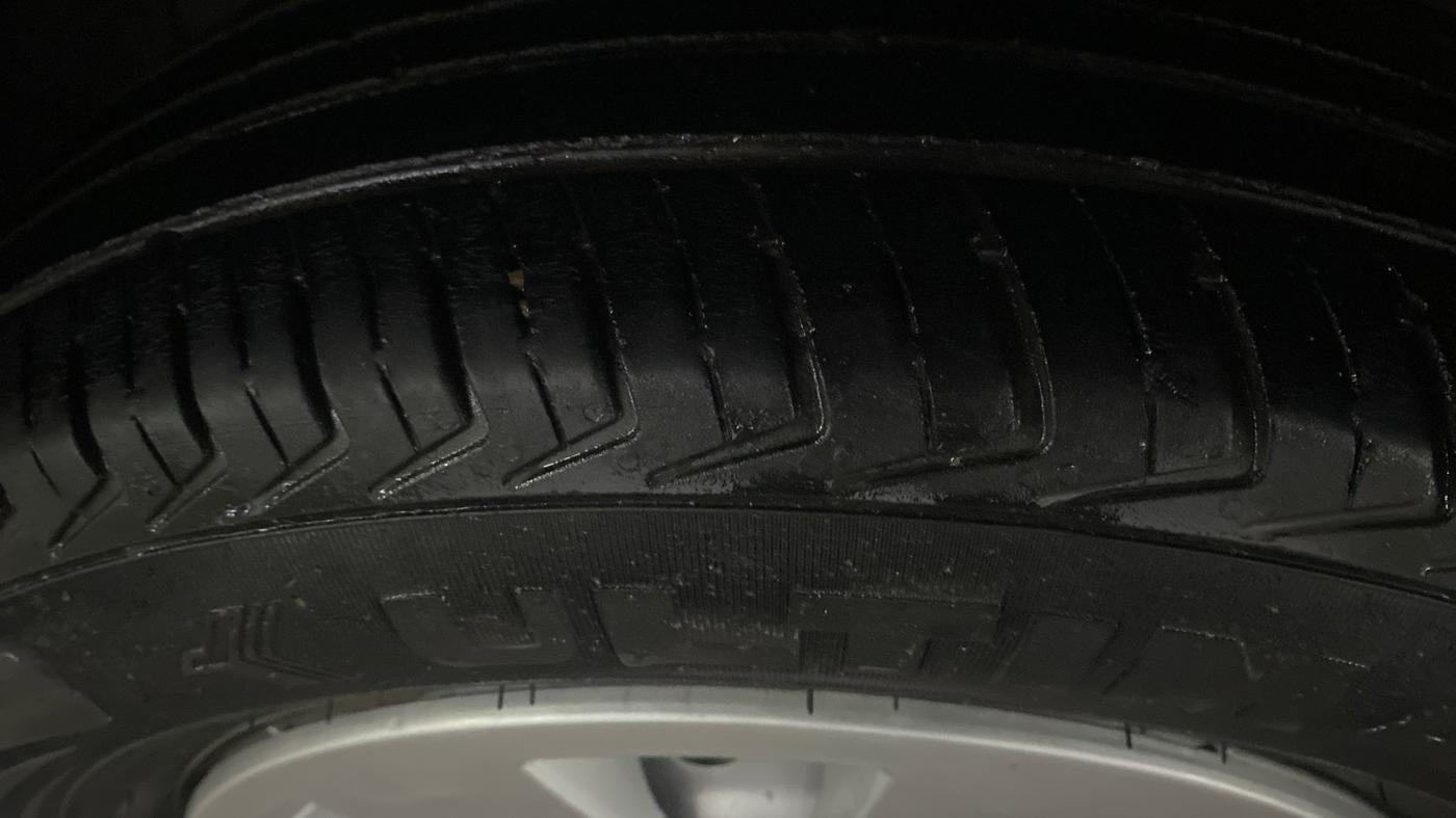 2023 Maruti New Wagon-R LXI CNG 1.0, CNG, Manual, 36,833 km, Left Front Tyre Tread