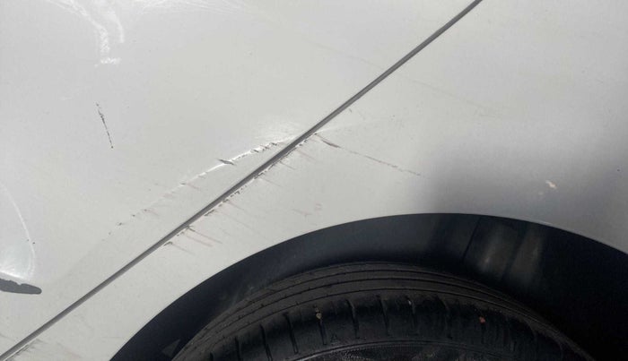 2017 Volkswagen Ameo HIGHLINE  PLUS 1.2, Petrol, Manual, 81,303 km, Left quarter panel - Slightly dented