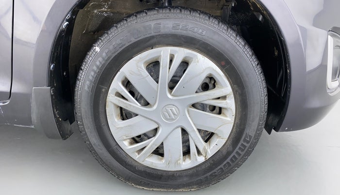 2015 Maruti Swift ZDI, Diesel, Manual, 53,717 km, Right Front Wheel