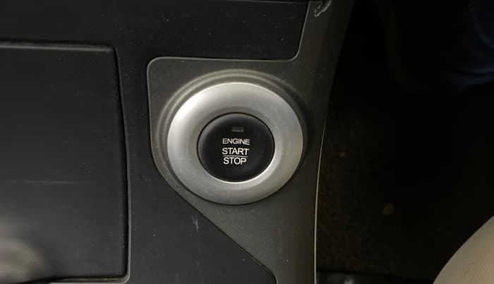 2015 Mahindra XUV500 W10, Diesel, Manual, 41,557 km, Keyless Start/ Stop Button