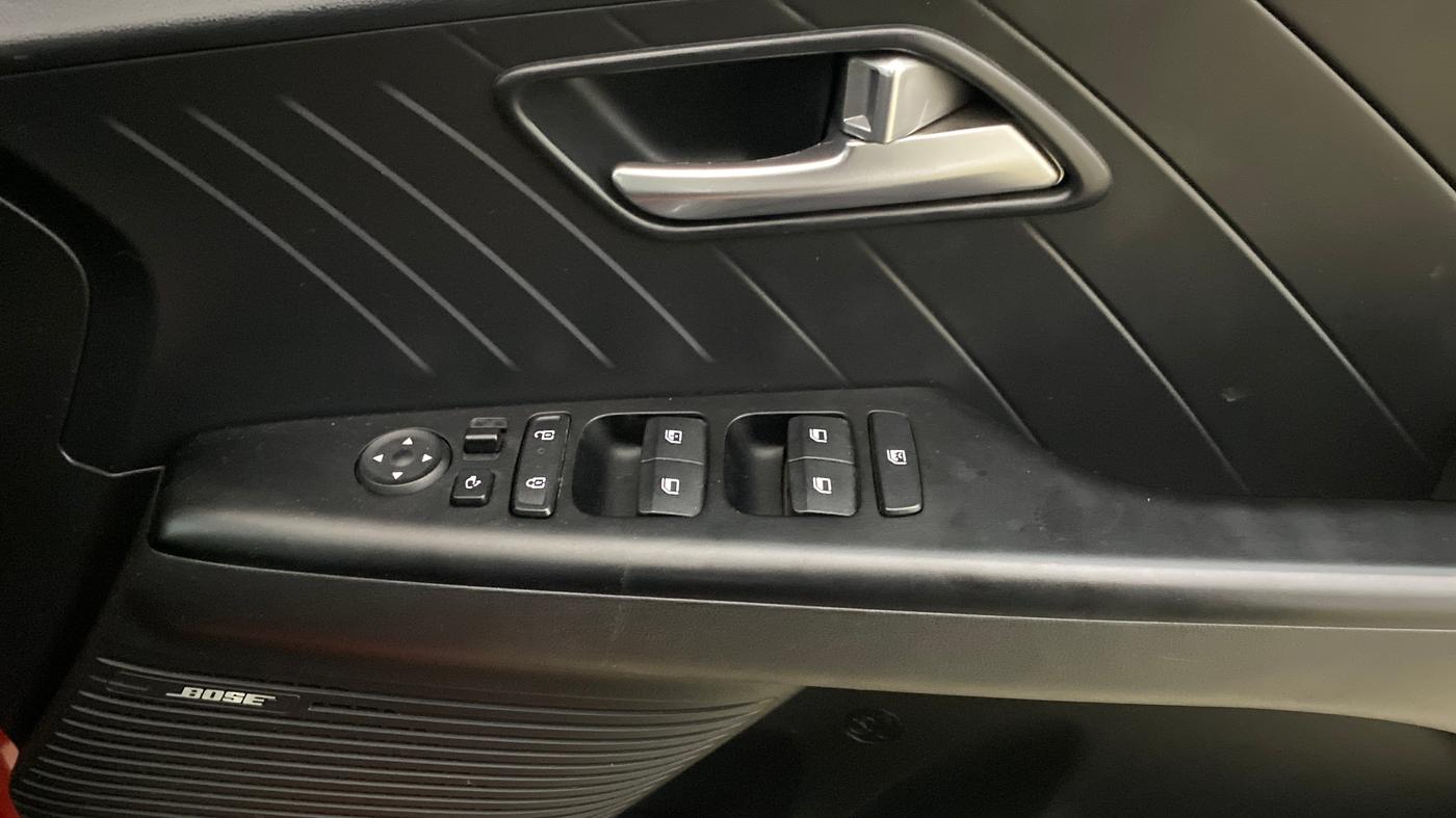 2023 Hyundai Verna SX (O) 1.5 TURBO PETROL DCT, Petrol, Automatic, 41,611 km, Driver Side Door Panels Control