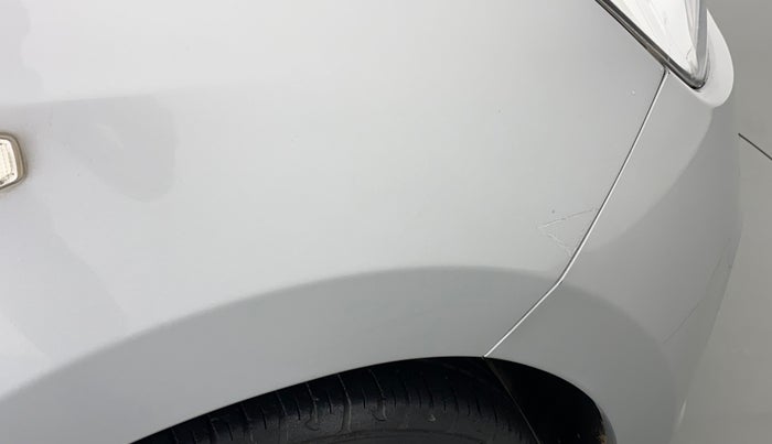 2014 Hyundai Grand i10 MAGNA 1.2 VTVT, Petrol, Manual, 25,771 km, Right fender - Minor scratches