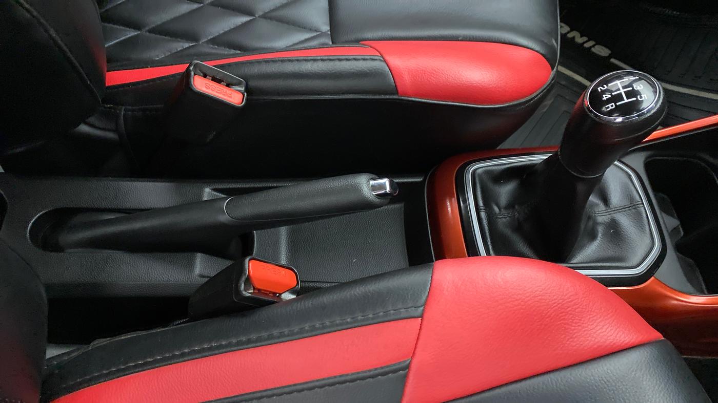 2018 Maruti IGNIS DELTA 1.2, Petrol, Manual, 25,817 km, Gear Lever