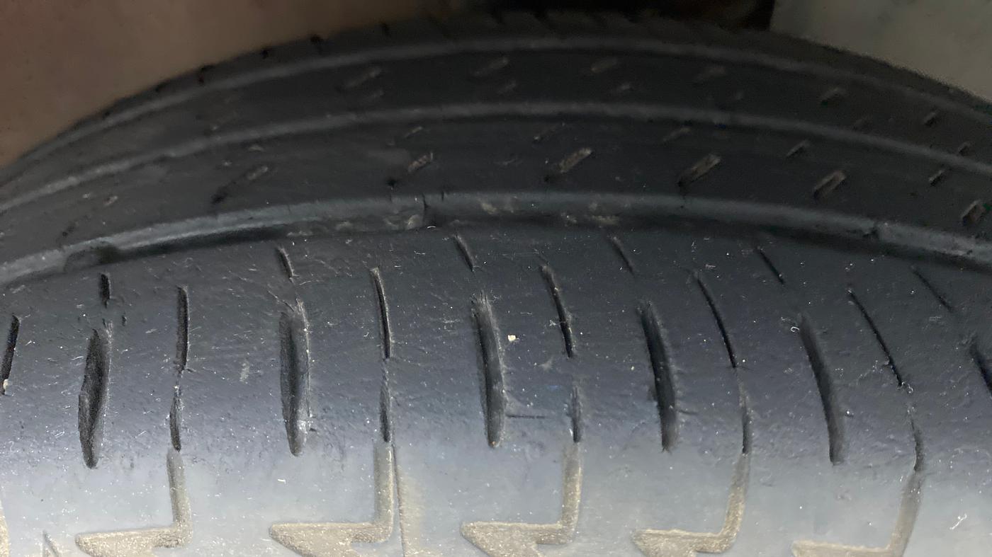 2018 Maruti IGNIS DELTA 1.2, Petrol, Manual, 25,817 km, Right Front Tyre Tread