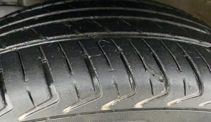 2021 Maruti New Wagon-R 1.0 Lxi (o) cng, CNG, Manual, 17,189 km, Left Front Tyre Tread