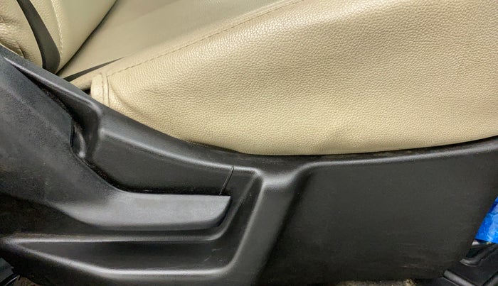 2021 Maruti New Wagon-R 1.0 Lxi (o) cng, CNG, Manual, 17,189 km, Driver Side Adjustment Panel
