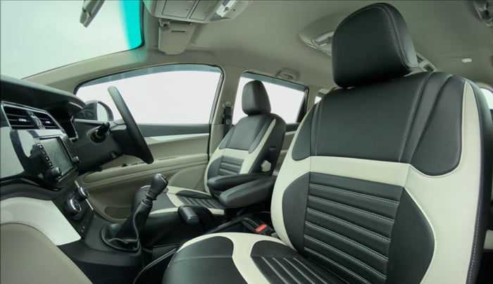 2020 Mahindra MARAZZO M 6 + 7 STR, Diesel, Manual, 10,653 km, Right Side Front Door Cabin