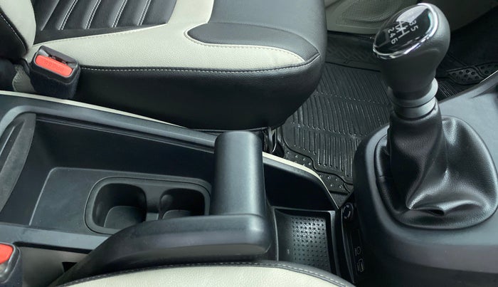 2020 Mahindra MARAZZO M 6 + 7 STR, Diesel, Manual, 10,653 km, Gear Lever