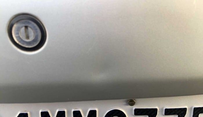 2015 Maruti Swift VXI, Petrol, Manual, 40,089 km, Dicky (Boot door) - Slightly dented