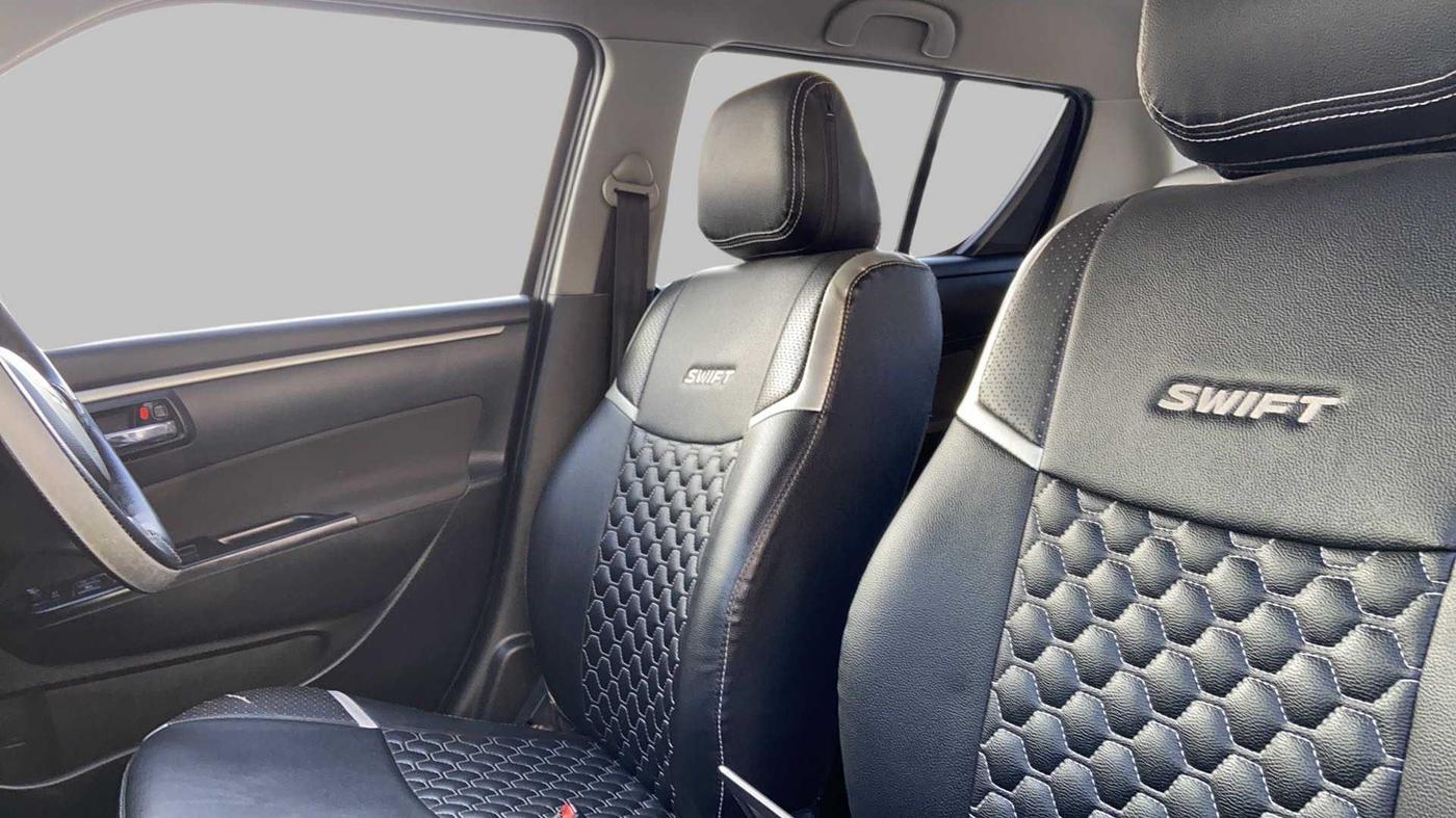 2015 Maruti Swift VXI, Petrol, Manual, 40,089 km, Right Side Front Door Cabin