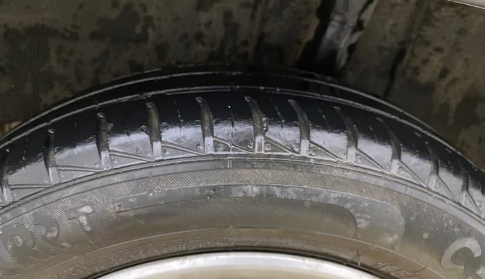 2021 Renault Kwid RXT 1.0 (O), Petrol, Manual, 27,939 km, Left Rear Tyre Tread