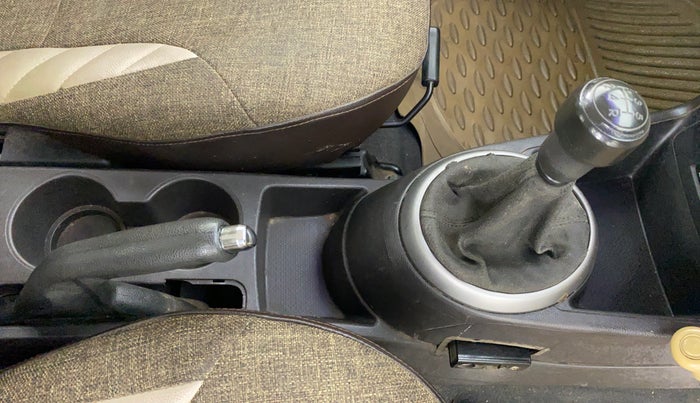 2012 Hyundai i20 MAGNA O 1.2, CNG, Manual, 88,005 km, Gear Lever