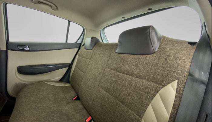 2012 Hyundai i20 MAGNA O 1.2, CNG, Manual, 88,005 km, Right Side Rear Door Cabin