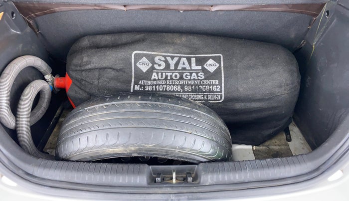 2012 Hyundai i20 MAGNA O 1.2, CNG, Manual, 88,005 km, Boot Inside