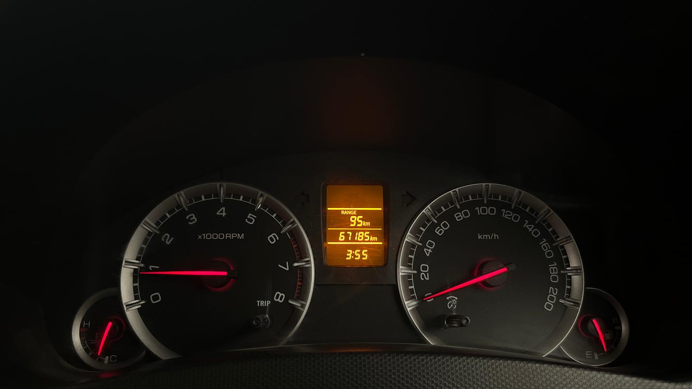 2016 Maruti Swift VXI O, Petrol, Manual, 67,162 km, Odometer Image