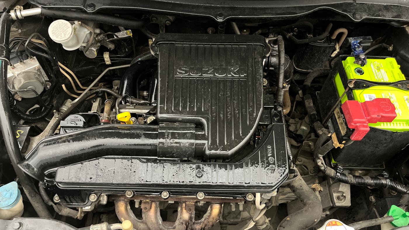 2016 Maruti Swift VXI O, Petrol, Manual, 67,162 km, Engine View