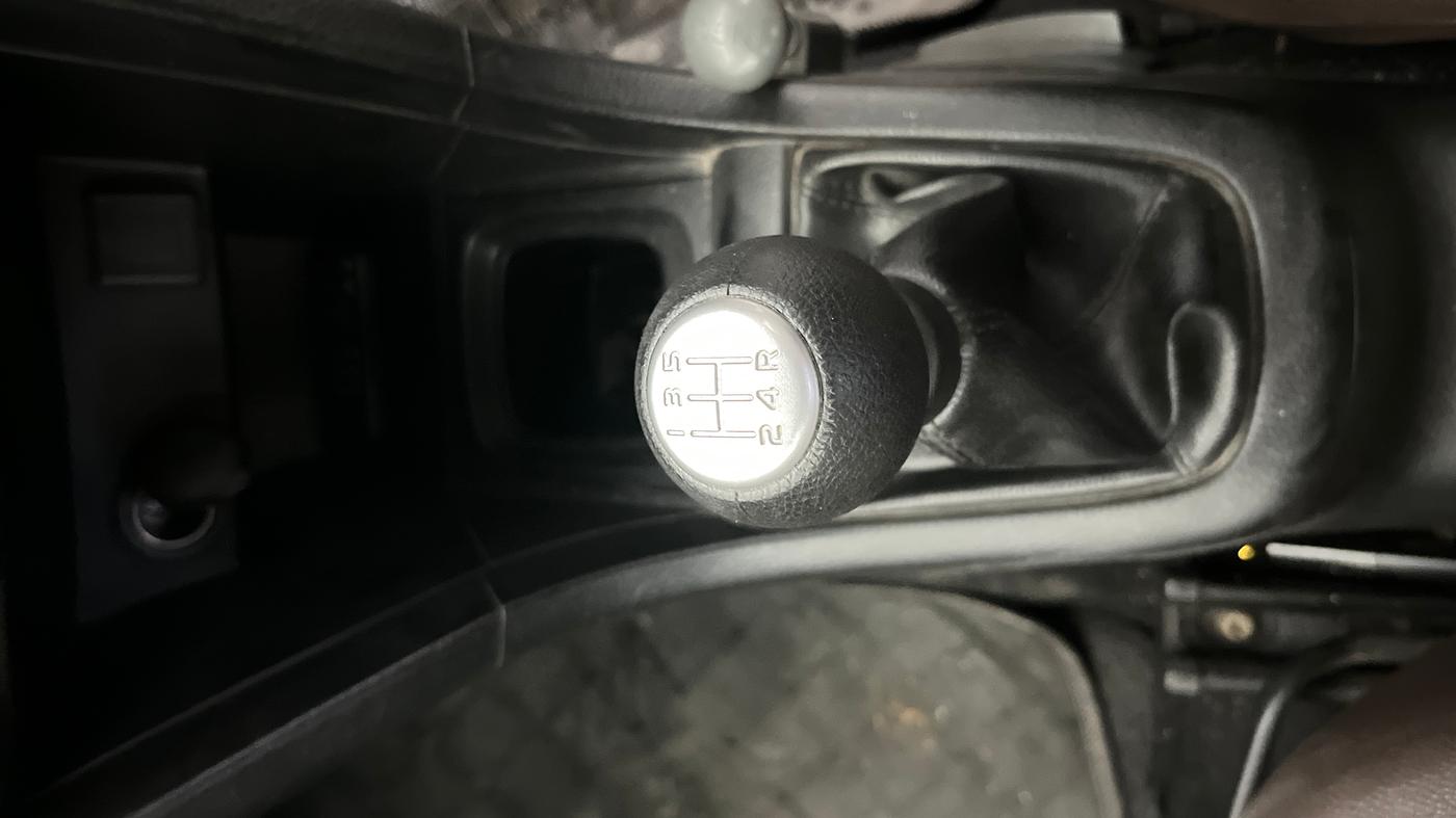2016 Maruti Swift VXI O, Petrol, Manual, 67,162 km, Gear Lever