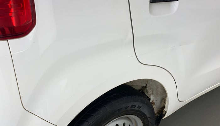 2019 Maruti New Wagon-R LXI CNG 1.0 L, CNG, Manual, 44,084 km, Right quarter panel - Slightly dented