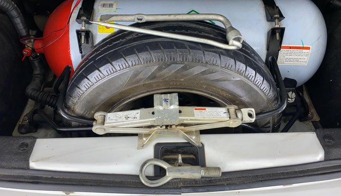 2019 Maruti New Wagon-R LXI CNG 1.0 L, CNG, Manual, 44,084 km, Spare Tyre