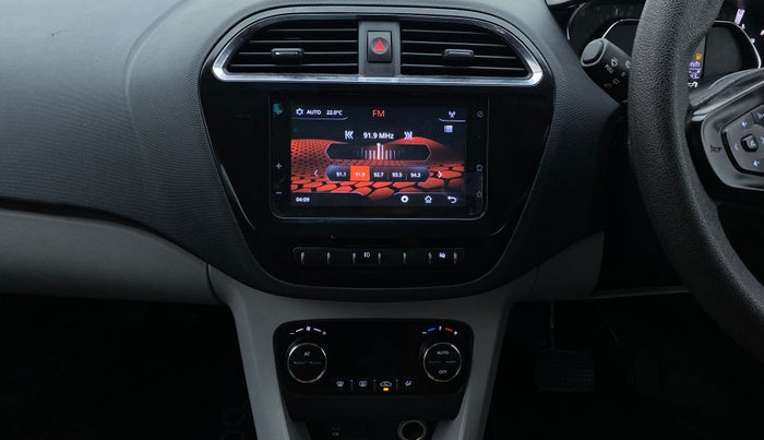 2020 Tata Tiago XZA+ DUAL TONE 1.2RTN, Petrol, Automatic, 28,971 km, Air Conditioner
