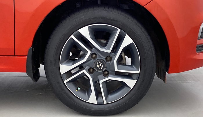 2020 Tata Tiago XZA+ DUAL TONE 1.2RTN, Petrol, Automatic, 28,971 km, Right Front Wheel