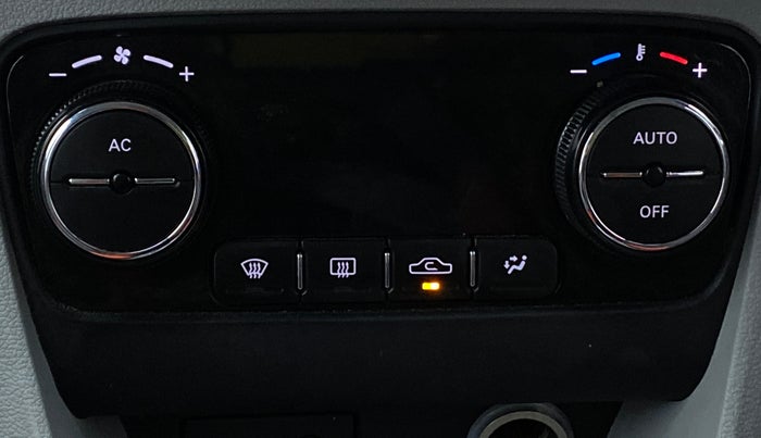 2020 Tata Tiago XZA+ DUAL TONE 1.2RTN, Petrol, Automatic, 28,971 km, Automatic Climate Control