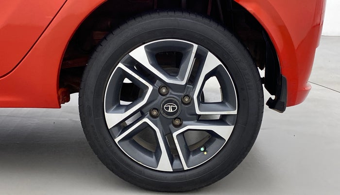 2020 Tata Tiago XZA+ DUAL TONE 1.2RTN, Petrol, Automatic, 28,971 km, Left Rear Wheel