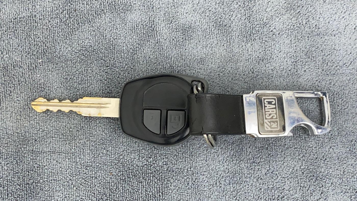 2014 Maruti Swift Dzire VXI, Petrol, Manual, 68,702 km, Key Close Up