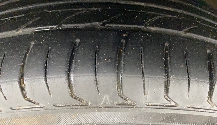 2019 Hyundai Xcent SX 1.2, Petrol, Manual, 66,944 km, Left Front Tyre Tread