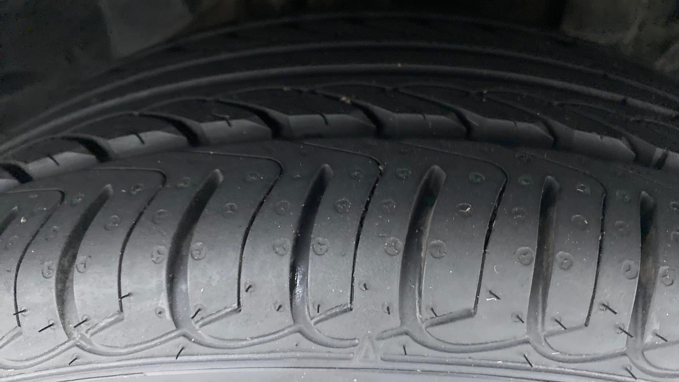 2019 Ford Ecosport 1.5 TITANIUM PLUS TI VCT AT, Petrol, Automatic, 70,719 km, Right Front Tyre Tread