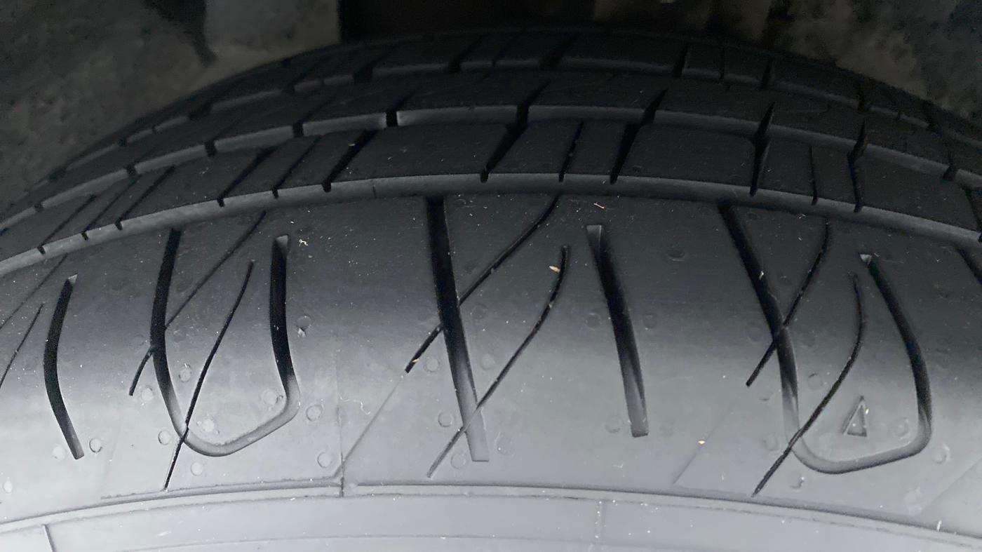 2019 Ford Ecosport 1.5 TITANIUM PLUS TI VCT AT, Petrol, Automatic, 70,719 km, Left Front Tyre Tread
