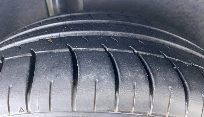 2019 Honda Civic 1.8L I-VTEC ZX CVT, Petrol, Automatic, 31,854 km, Right Rear Tyre Tread