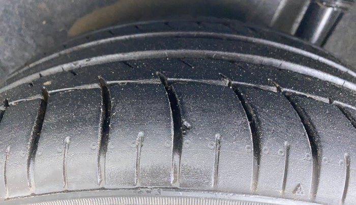 2019 Honda Civic 1.8L I-VTEC ZX CVT, Petrol, Automatic, 31,854 km, Left Rear Tyre Tread