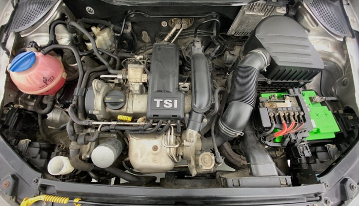 2016 Volkswagen Vento HIGHLINE 1.2 TSI AT, Petrol, Automatic, 73,673 km, Open Bonet