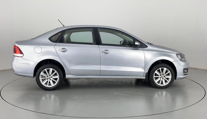 2016 Volkswagen Vento HIGHLINE 1.2 TSI AT, Petrol, Automatic, 73,673 km, Right Side View