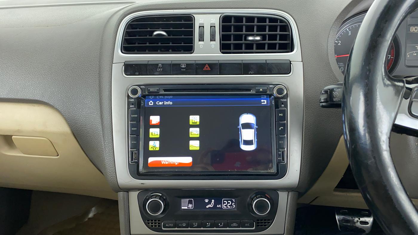 2016 Volkswagen Vento HIGHLINE 1.2 TSI AT, Petrol, Automatic, 73,673 km, Air Conditioner