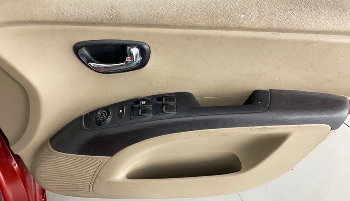 2011 Hyundai i10 MAGNA 1.2 KAPPA2, Petrol, Manual, 33,326 km, Driver Side Door Panels Control