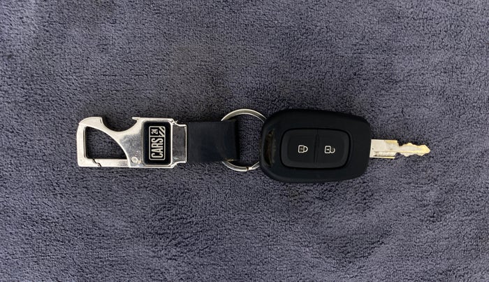 2021 Renault Kwid RXT, Petrol, Manual, 22,507 km, Key Close Up