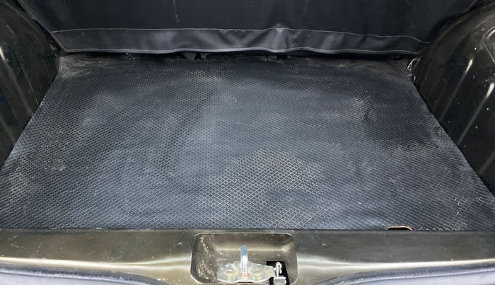 2021 Renault Kwid RXT, Petrol, Manual, 22,507 km, Boot Inside