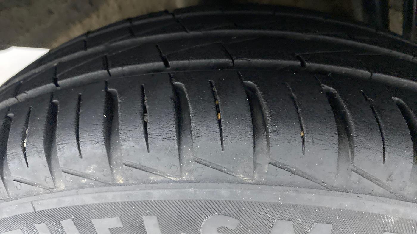2021 Renault Kwid RXT, Petrol, Manual, 22,507 km, Right Rear Tyre Tread