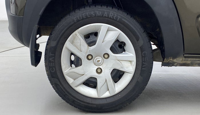 2021 Renault Kwid RXT, Petrol, Manual, 22,507 km, Right Rear Wheel