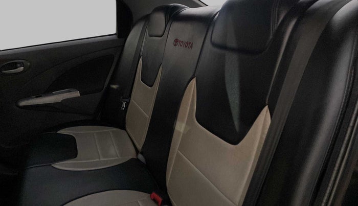 2011 Toyota Etios V, Petrol, Manual, 47,612 km, Right Side Rear Door Cabin